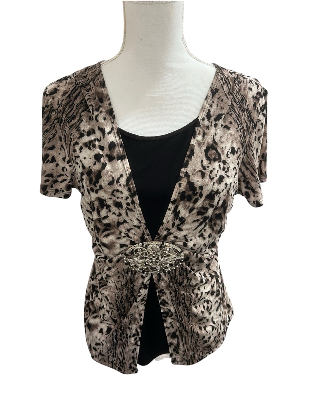 Y2K leopard print top with metal pendant